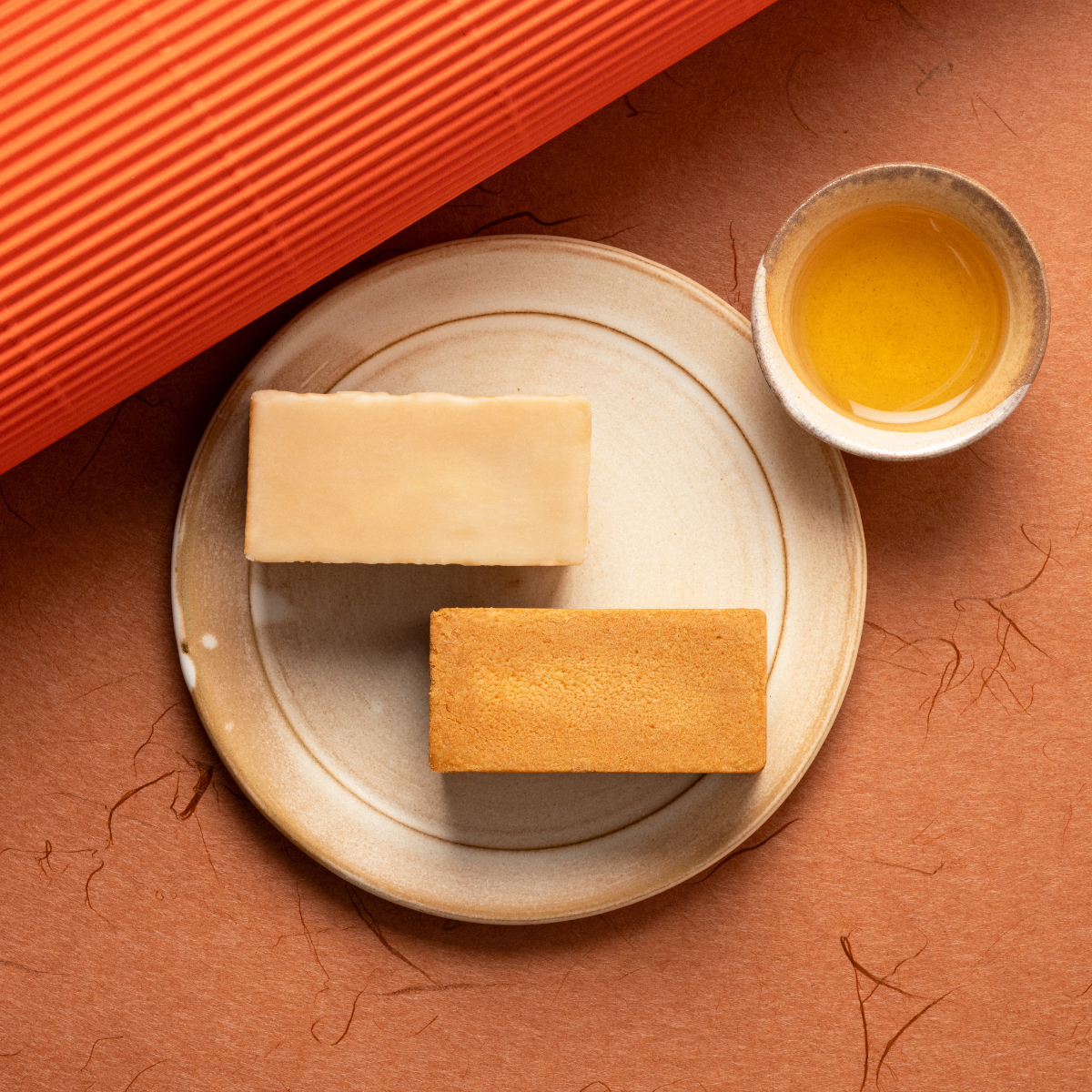 Pineapple Cake + Apple Cake Gift Box