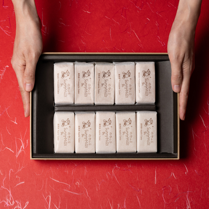 Pineapple Cake + Apple Cake Gift Box